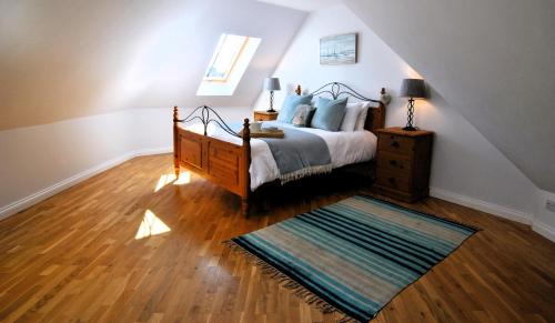 Kilrenny House | Coorie Cottage- stylish townhouse Anstruther