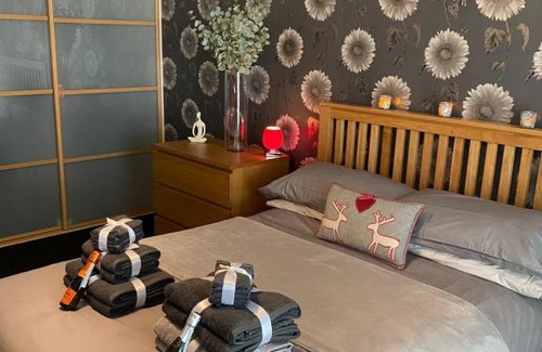 Glasgow Westend Apartment | COP26 @ The Harbour..
