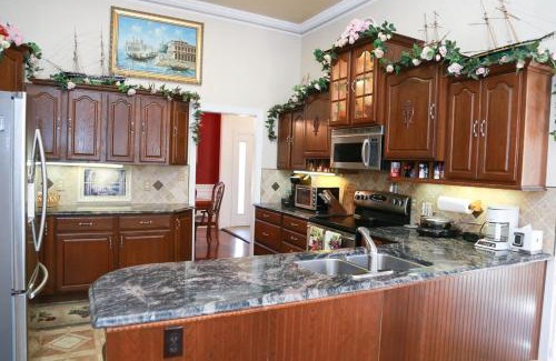 Greensboro House | Copeland Castle