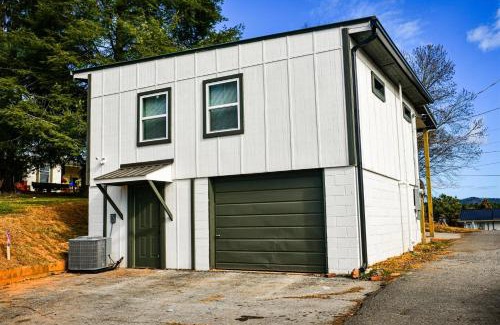Ducktown House | Copper Duck Cottage