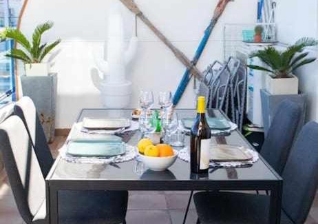 Les Deveses Apartment | Coqueto apartamento con vistas al mar