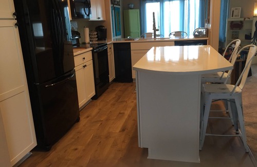 Southend House | Coquille BeachTownhouse, Beach Block, Only Short Walk to Private Beach
