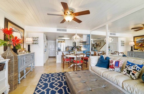 Crescent Beach Condo | Coquina B210 "Santorini Sunset” - Steps to the Beach!