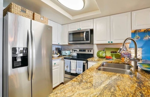 Crescent Beach Condo | Coquina B210 "Santorini Sunset” - Steps to the Beach!