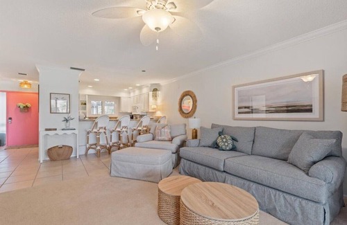 Butler Beach Condo | Coral Condo at The Ocean Gallery