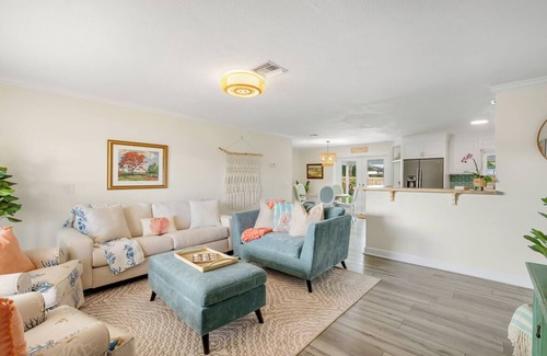 Vero Beach South House | Coral Cottage - Private Oasis with Heated Saltwater Pool