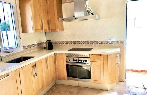 Chiclana de la Frontera Ski Chalet | Coral Villa. Ideal for romantic getaways, family and friends 15 min from the beach