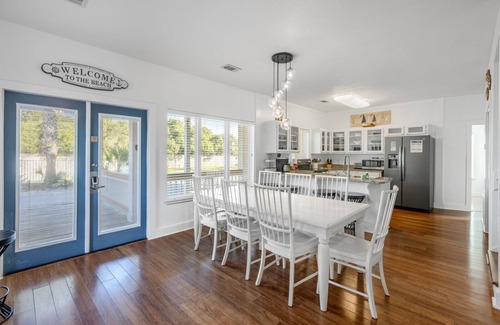 Seashore Village House | Coral Reef - Private Beach Access, Bikes, Beach Chair Setup