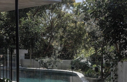 Sunshine Beach Apartment | Coral Sea