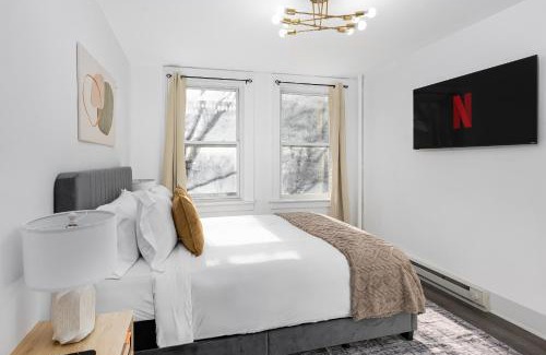 West New York Apartment | Coral Stay 20 Min to NYC