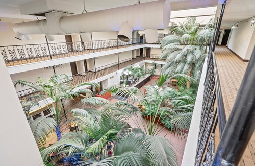 Wichita Hotel | Coratel Suites Comfort 1 King Suite with Sofa Oversized Non Smoking