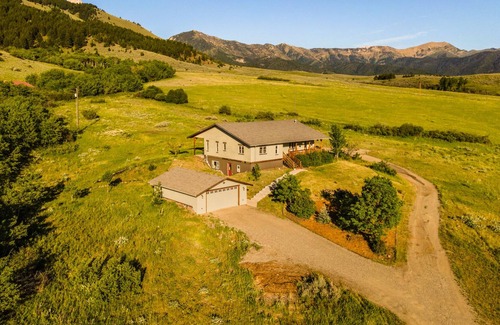 Belgrade House | Corbly Vista Ranch - Spacious 5BR/3BA MTN Getaway