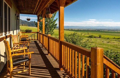 Belgrade House | Corbly Vista Ranch - Spacious 5BR/3BA MTN Getaway