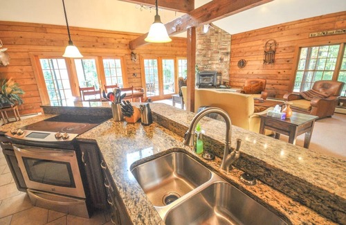 Ohiopyle Cabin | Corey Cabin | 3BR 2BA, Fireplace, Hot Tub, Close to Ohiopyle!