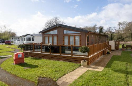 Penally Cabin | Cormorant - Luxury Lodge Close to the Beach