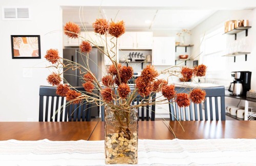 Muskegon House | Corner Crossing:Golden Leaves A True Fall Retreat