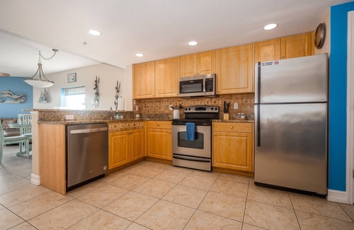 Capri Isle Condo | Corner Luxury 5th Floor Oasis w/Panoramic Ocean Views