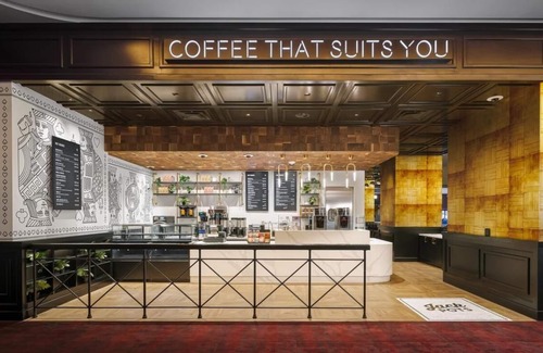 Downtown Las Vegas Apartment | Corner Studio at Circa Resort & Casino