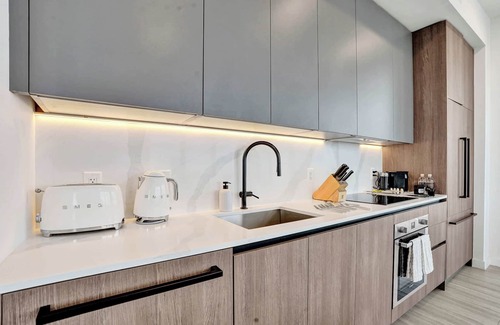 North Beach Condo | Corner Unit with Water Views — Premium 2BR/2 BA in Miami Beach