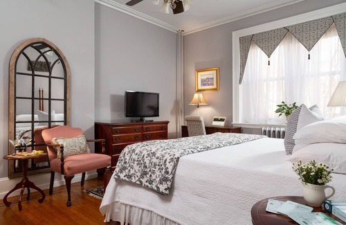 Powelton Village Bed & Breakfast | Cornerstone Bed and Breakfast