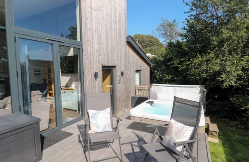 Tenby Cottage | Cornerstones Brython