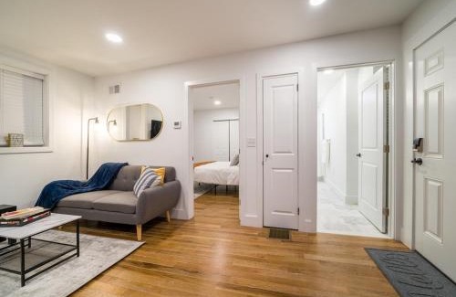 Downtown Rochester House | Cornhill Apt Wfreeparkingkitchenwd