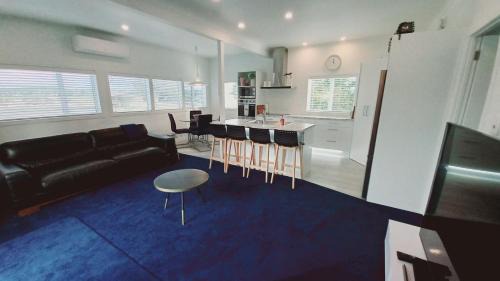Coromandel House | Coromandel Town Harbourside Cottage Luxury Accommodation