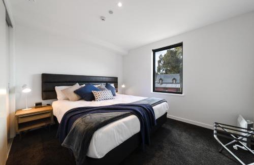 Arthur's Point Apartment | Coronet Apartment, Complete comfort and views