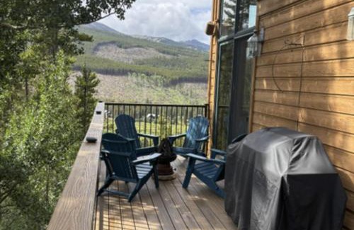 Blue River House | Coronet Crest