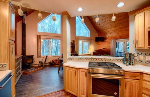 Fairbanks House | Corporate Cabin Aurora Refuge