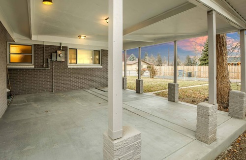 Longmont House | Corporate Flexible Home Stay