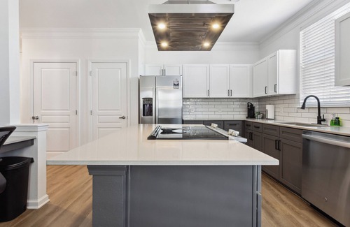 Frisco Apartment | Corporate Luxe Suite, near Legacy West + The Star