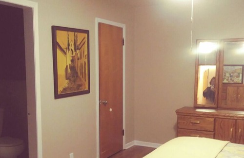 Lathrup Village House | Corporate/Placement. Perfect place to put your feet up