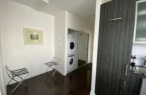Toronto Entertainment District Apartment | Corporate suite