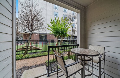 Memorial Apartment | Corporate work space, pool, cabanas, located in City Centre!