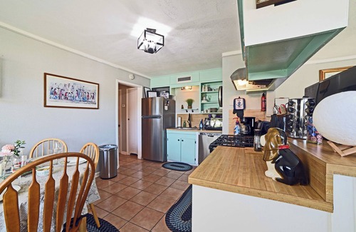 Bay Area House | Corpus Christi Home w/Grill, 3 Blocks to Bay!