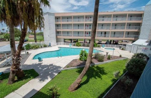North Beach Apartment | Corpus Christi North Beach Cozy Beach Condo, 2 pools and Balcony Beach Views!