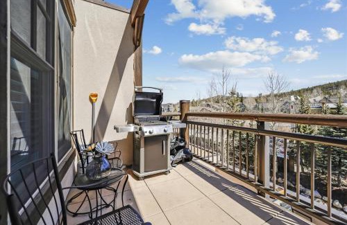 Warrior's Mark Apartment | Corral 306E Condo