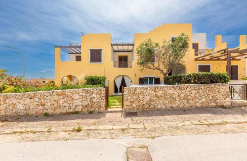 Santa Cesarea Terme Apartment | Corte del Salento by BarbarHouse
