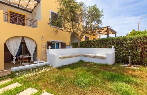 Santa Cesarea Terme Apartment | Corte del Salento by BarbarHouse