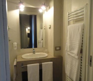 Ovest Bed & Breakfast | Corte Merighi Charming Rooms