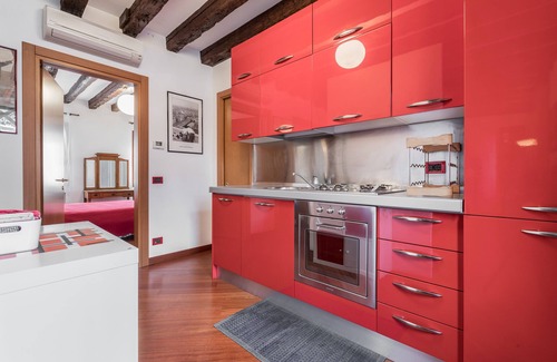 Cannaregio Apartment | Corte Zappa lovely flat with terrace close to the ghetto!