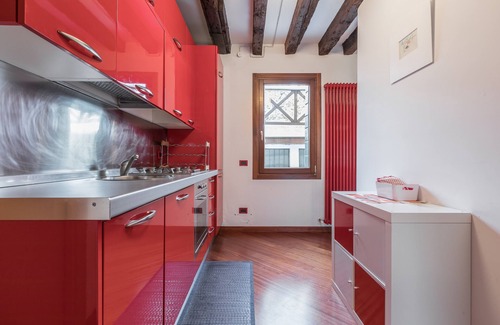 Cannaregio Apartment | Corte Zappa lovely flat with terrace close to the ghetto!