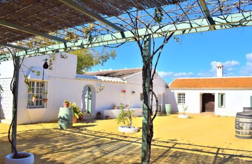 Urbanizacion Hacienda las Chapas House | Cortijo Correa