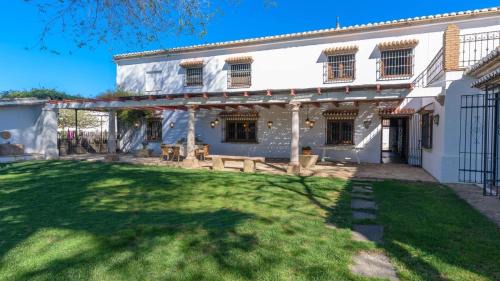 Antequera House | Cortijo del Río Antequera by Ruralidays