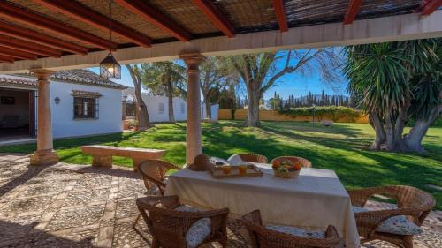Antequera House | Cortijo del Río Antequera by Ruralidays