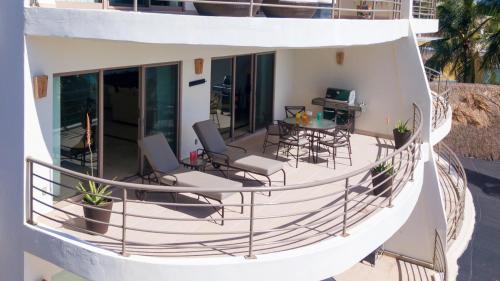 Downtown Apartment | Corto Maltes 205 Ocean Front 2 bdrs Apt