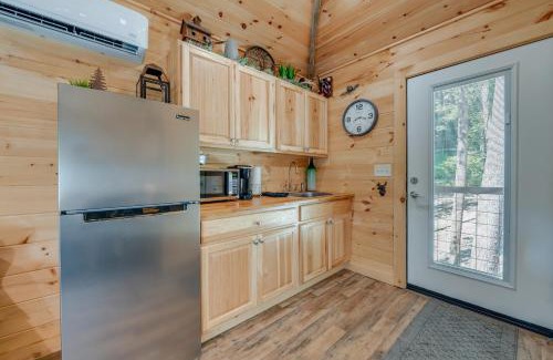 Cosby Apartment | Cosby Wilderness Cabin Studio with Fire Pit