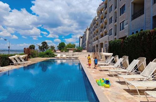 Pomorie Apartment | Cosher Gardenia Palace Apt 6
