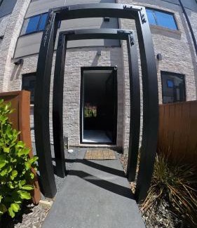 Christchurch City Centre Apartment | Cosmic Space close to the City Centre